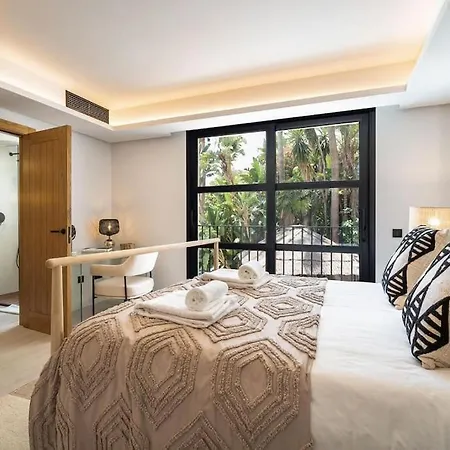 Luxury 6 Bedroom 15 Min From Puerto Banus * Marbella