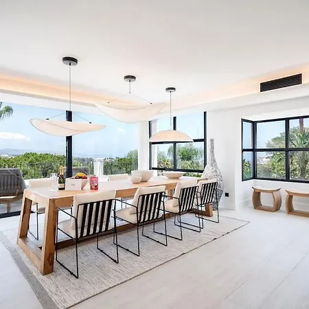 Luxury 6 Bedroom 15 Min From Puerto Banus Villa Marbella