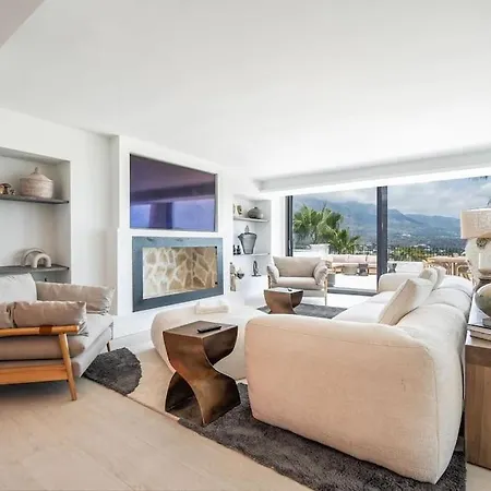 Luxury 6 Bedroom 15 Min From Puerto Banus Villa *