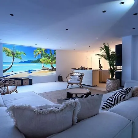 Luxury 6 Bedroom 15 Min From Puerto Banus Villa *