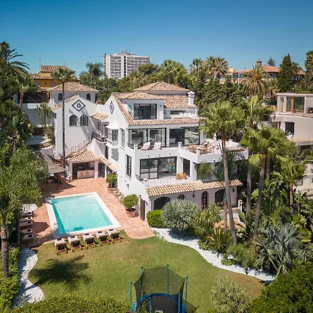 Luxury 6 Bedroom 15 Min From Puerto Banus Villa Marbella