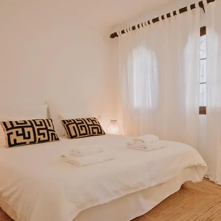 Luxury 6 Bedroom 15 Min From Puerto Banus